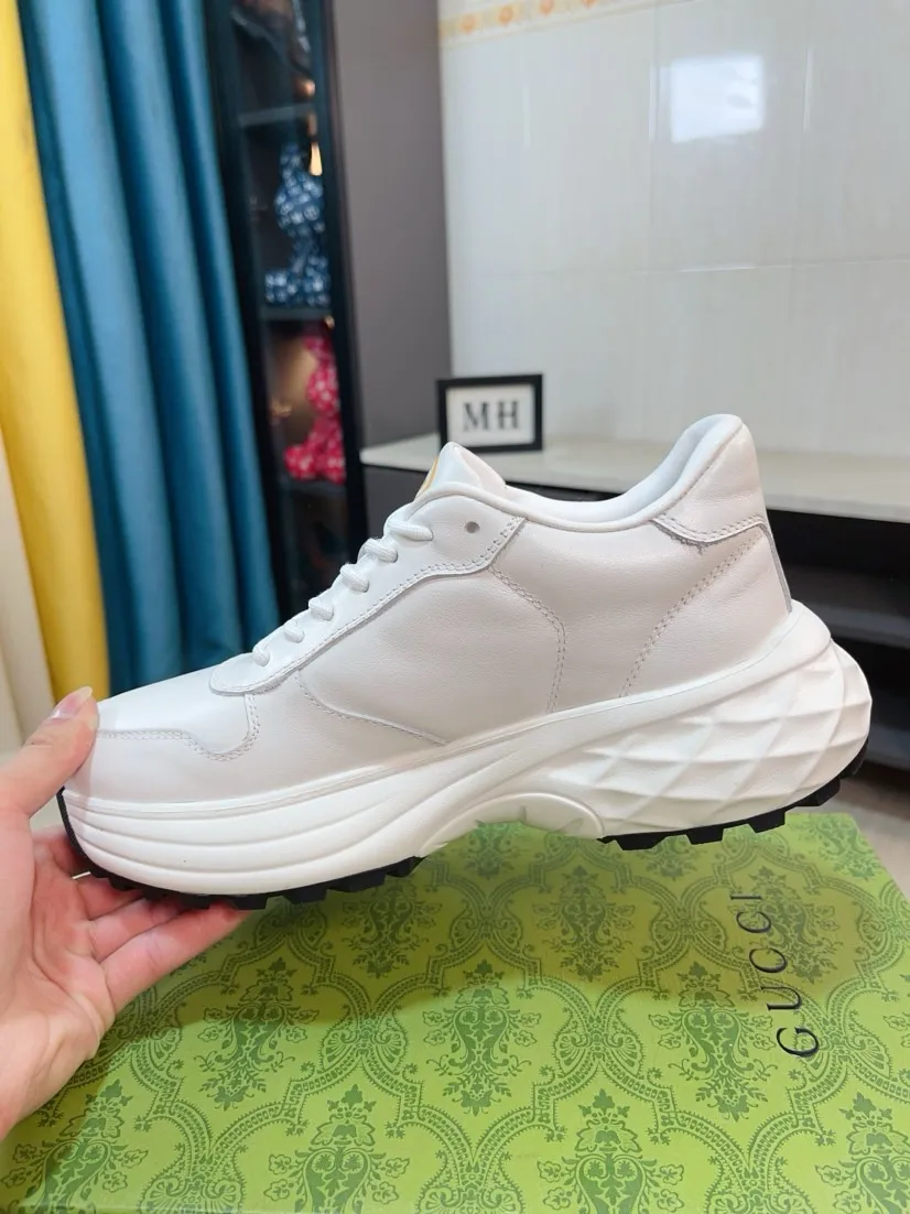 Men's shoes 💰520🌹🌹【GUCCI】pop-up casual sneakers with daddy outsole, breathable and comfortable, easy to walk, a versatile style for trendy men, upper with cowhide edge and outsole with 3D upper printing➕genuine leather lining➕Gucci's popular original outsole, sports and running style, super comfortable. Code number 38-44